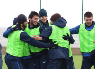 Махачкалинское «Динамо» = хорошее настроение. Фоторепортаж с тренировки