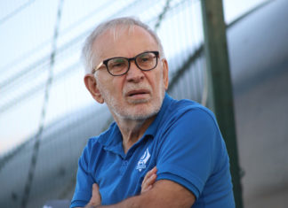 Гаджи Гаджиев: «Наши игроки не стали пижонами, пашут на пределе. Они не заслуживают упреков»