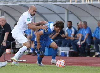 «Динамо» сыграло вничью с «Ахматом»