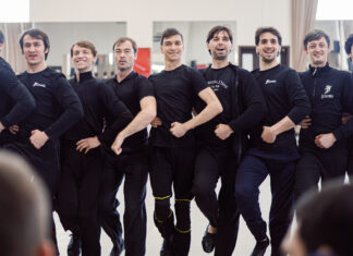 «Выйдите – и дайте жару! «Лезгинка» и весь Дагестан – с вами!»