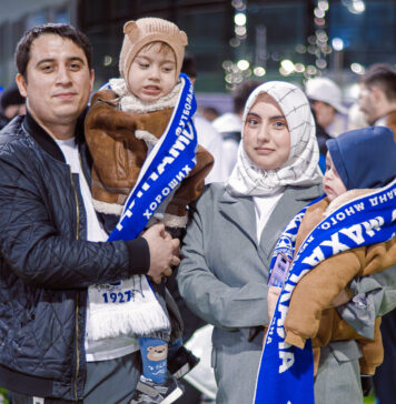 «Динамо» провело открытую тренировку. Руководство клуба пообщалось с болельщиками