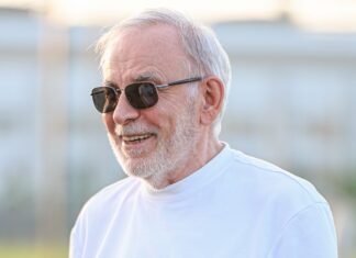 «Гаджиев. Портрет патриарха российского футбола». Документальный фильм